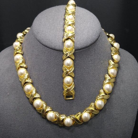 Vintage Gold Plated Necklace Bracelet Set, White Faux Pearl Cabochons, 1980s - Picture 2 of 6